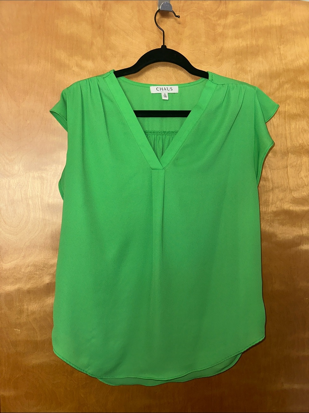 Chaus Bright Green V-Neck Cap Sleeve Blouse